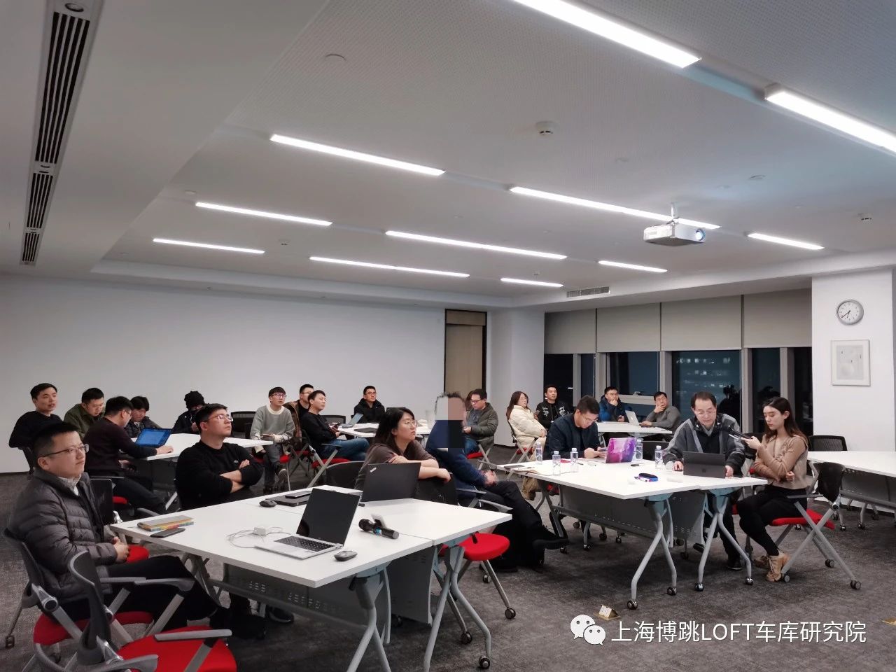 铜梁杭州LOFT车库专题会